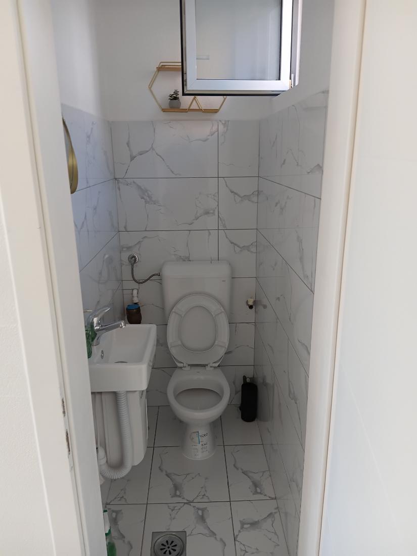 Poslovni prostor 18m Dzungla Doboj 03