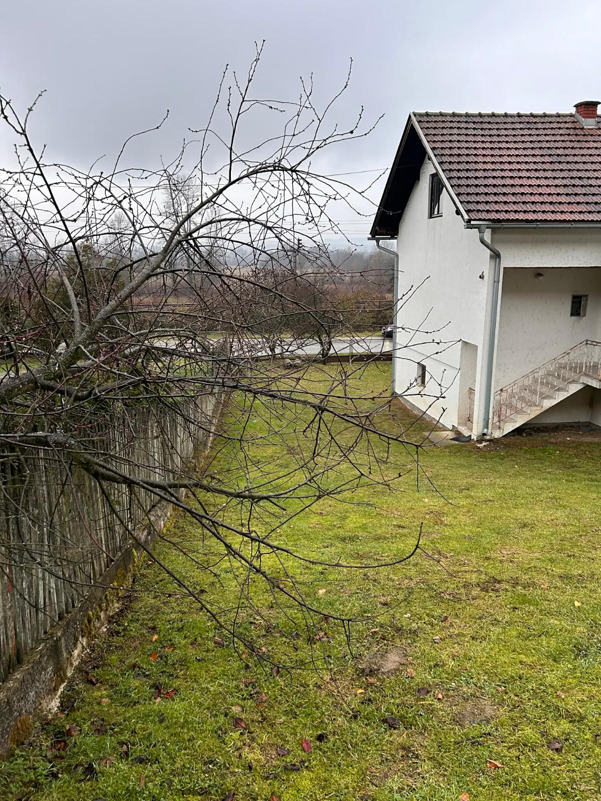 kuca u Busleticu za prodaju 1991 godiste naslovna 05