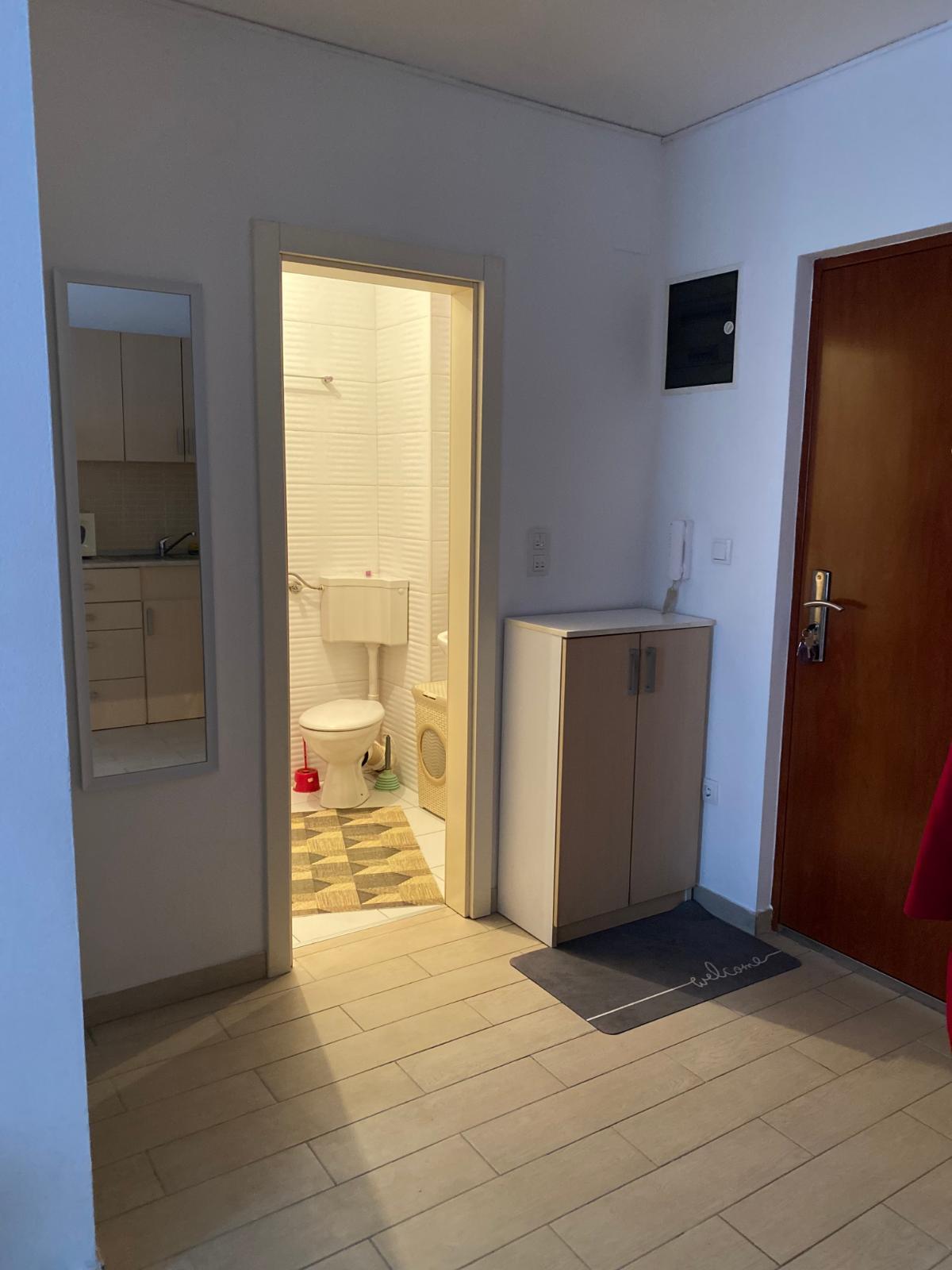 stan jednosoban iznad Djurica 07