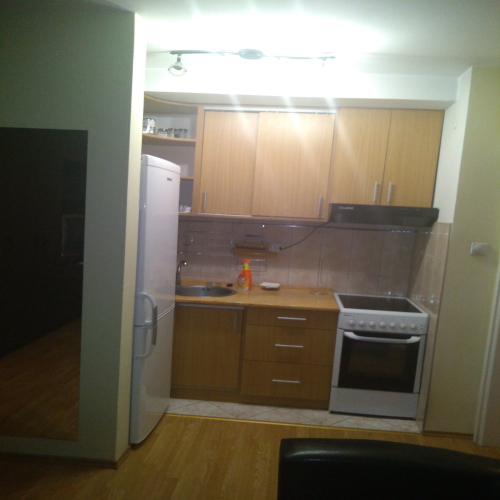 oglas-stan-slatka-tajna-garsonjera-04