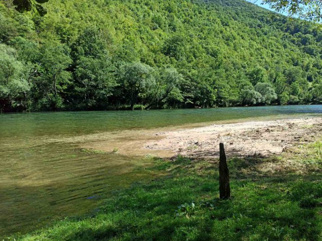 VRIJEME: Sunčano i veoma toplo, večeras naoblačenje i jak vjetar na sjeveru i zapadu