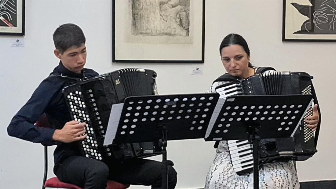 DOBOJ: Virtuoz na harmonici Lazar Blagojević održao koncert