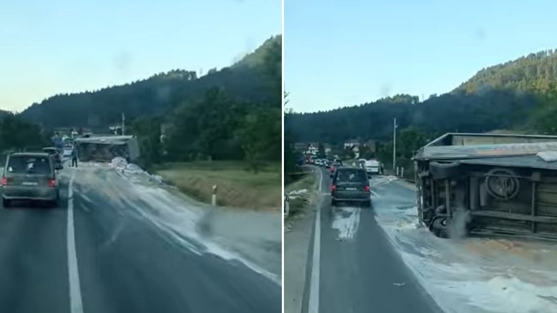 Drama u blizini Doboja: Prevrnuo se kamion, stotine kilograma brašna završilo na kolovozu