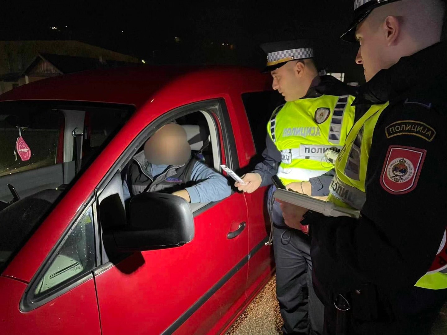 Vozač u Doboju odbio droga test, policija mu pronašla marihuanu