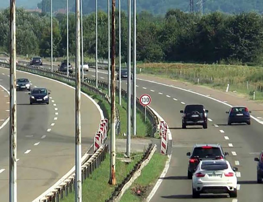 PUTEVI: Uslovi povoljni, pojačan saobraćaj zbog godišnjih odmora