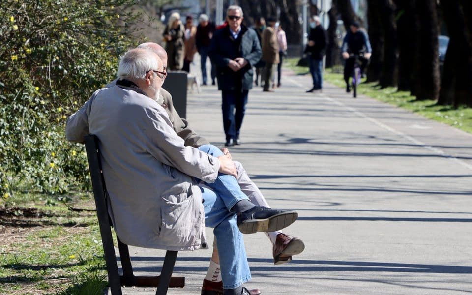 Penzioni sistem u Srpskoj opstaje na budžetskoj infuziji: Budućnost neizvjesna, šanse za rast penzija minimalne