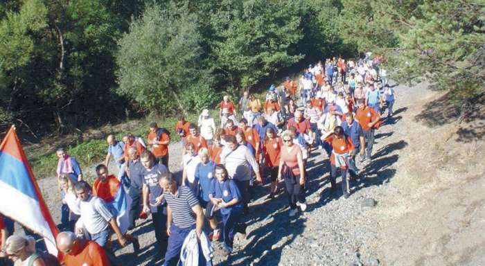 DOBOJ: Marš "Stazama egzodusa" 10. septembra