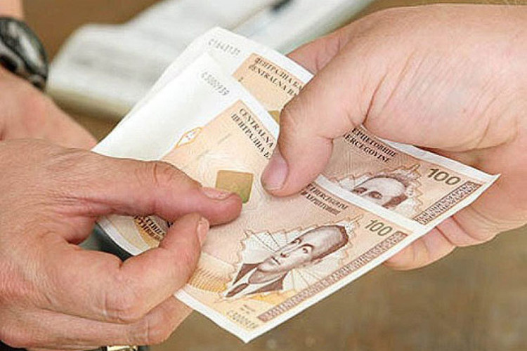 DOBOJ: Sutra isplata boračkog dodatka i invalidnina