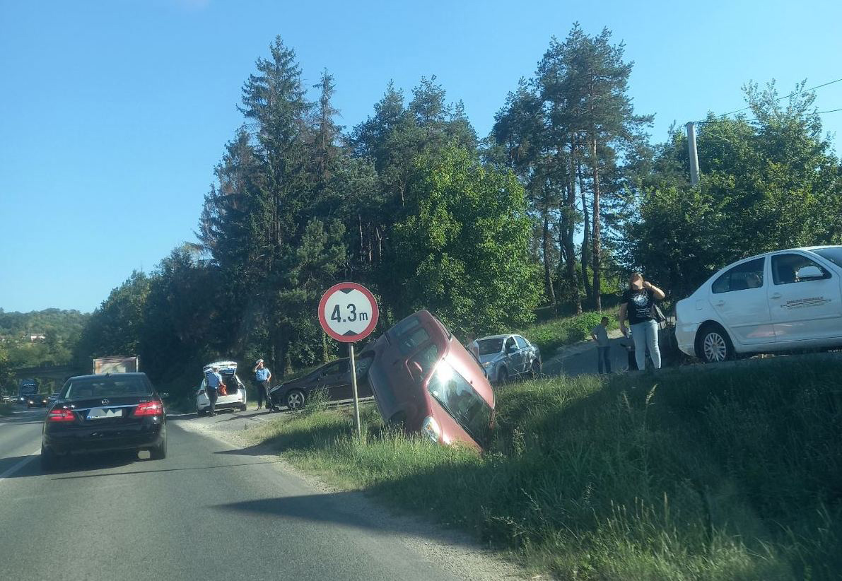 DOBOJ: Saobraćajna nezgoda u Rudanci – normalizovan saobraćaj nakon kraće obustave