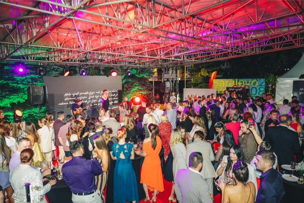 Almira medunjanin i Bingo na SFF 04