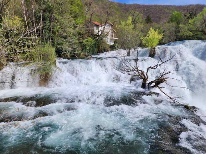 VRIJEME: Sutra sunčano i toplo