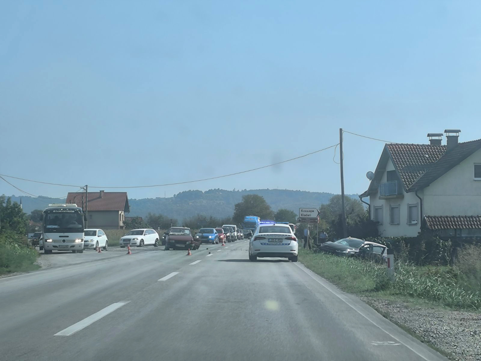 DOBOJ: Saobraćajna nezgoda kod Kladara (VIDEO)