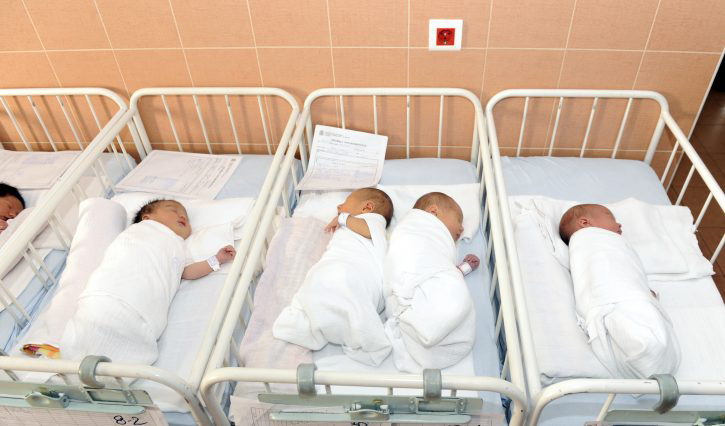 DOBOJ: U protekla 24 časa rođena djevojčica i četiri dječaka