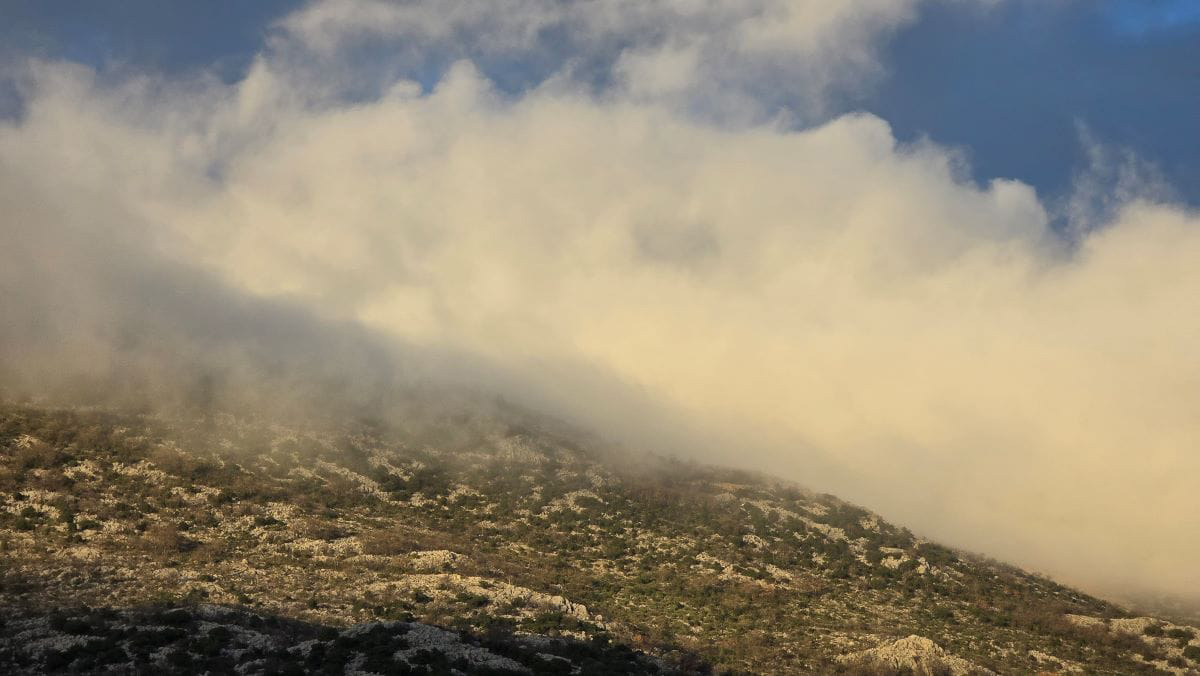 VRIJEME: Sunčano i toplije, ujutro magla uz rijeke i u kotlinama