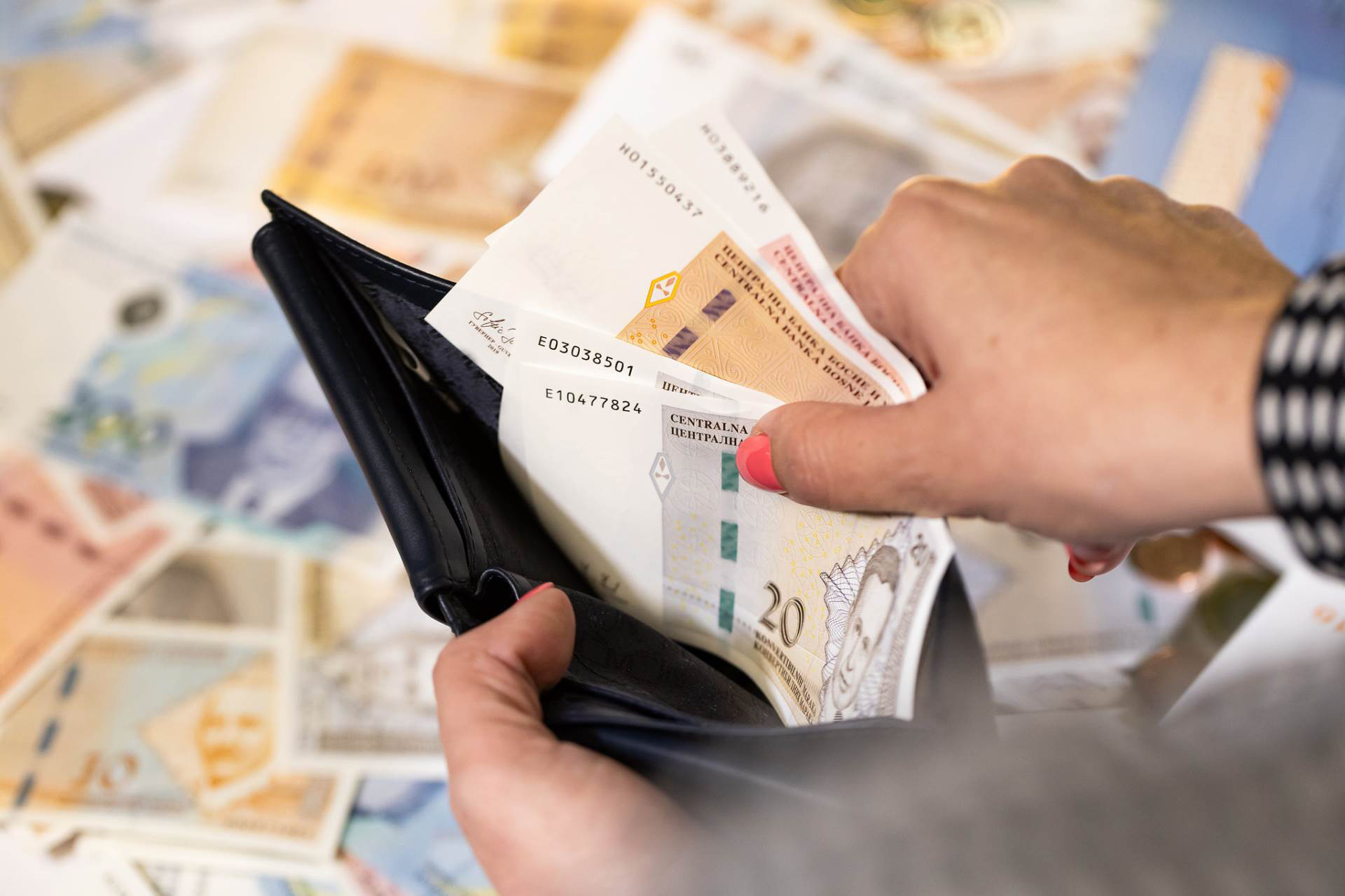 Prosječna plata u BiH u julu iznosila 1.601 KM