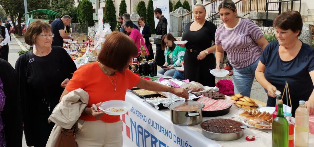 Cetvrti Gastro fest u Doboju 04