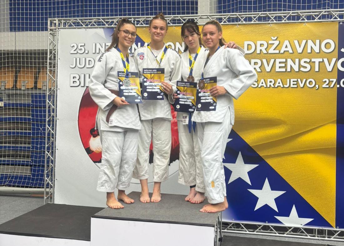 Džudo klub „Athlete M“ Doboj – Jelena Blagojević i Anja Petrović osvojile medalje u Sarajevu