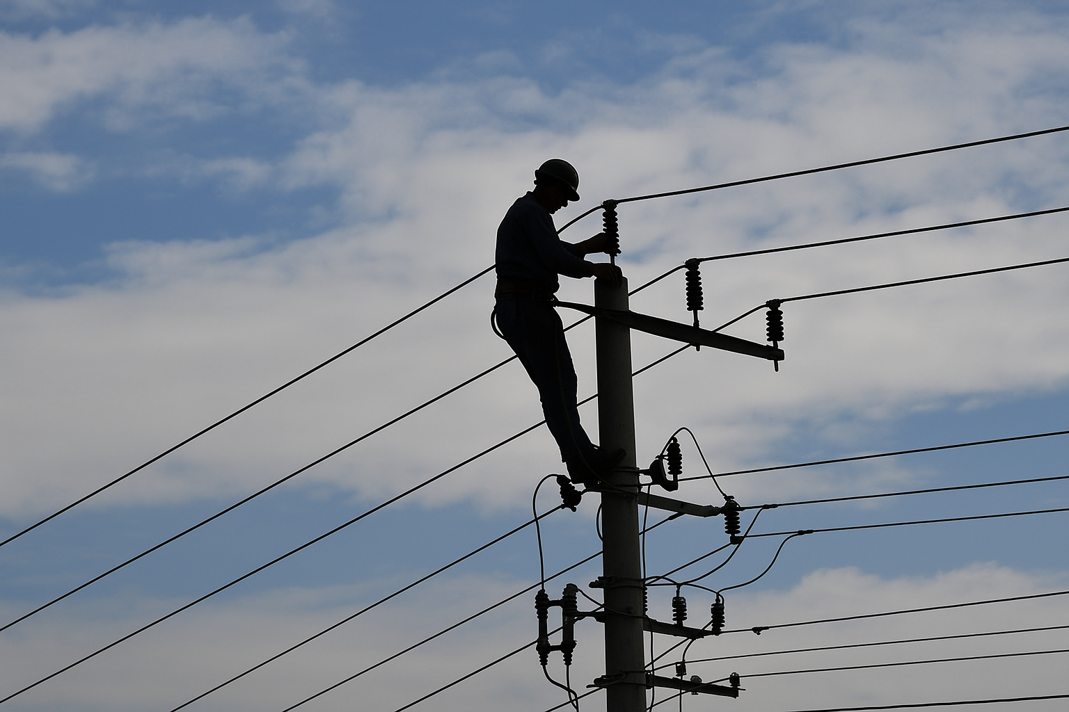Radovi na elektro mreži – najavljena isključenja struje u Doboju (Elektro Doboj)