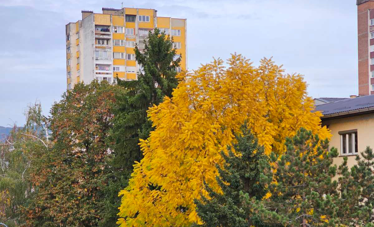 VRIJEME: Sunčano i toplo u većem dijelu Srpske, jutra uz maglu u kotlinama