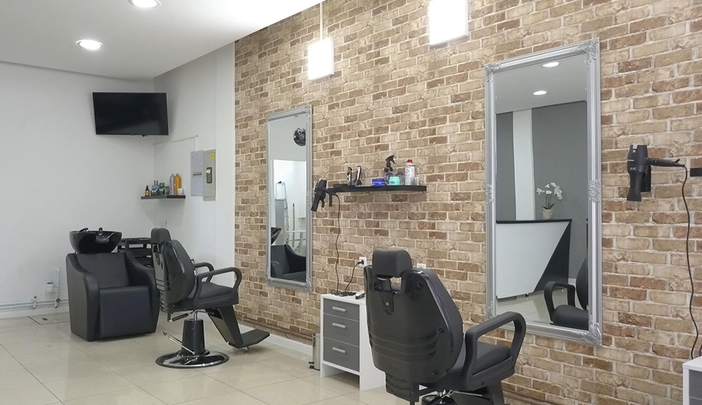 OGLAS ZA POSAO: Barbershop Seven Doboj traži iskusnog barbera/frizera (m/ž)