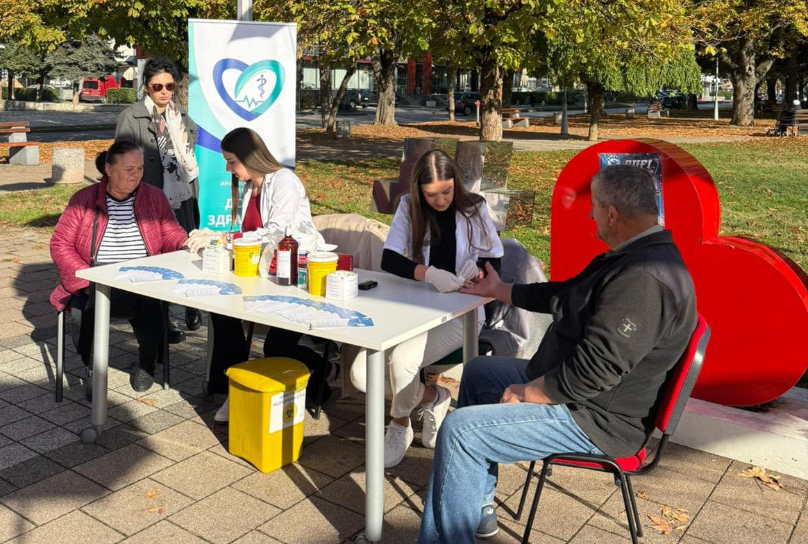 DOBOJ: Dom zdravlja obilježio Svjetski dan dijabetesa u gradskom parku