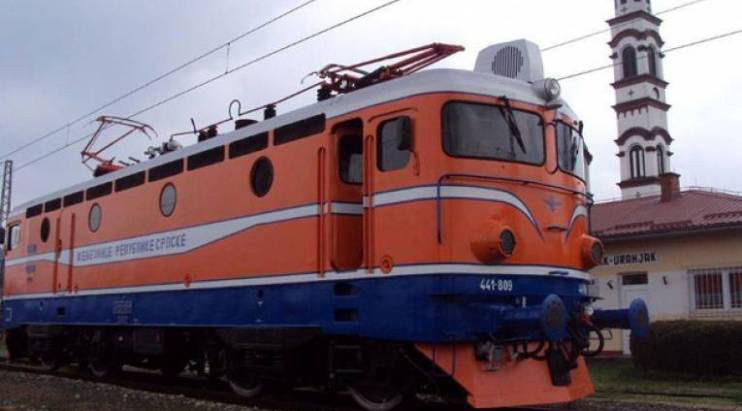 Rat saopštenjima: Da li putnički vozovi u Srpskoj voze počasni krug i ko je kriv za propast "Željeznica RS"