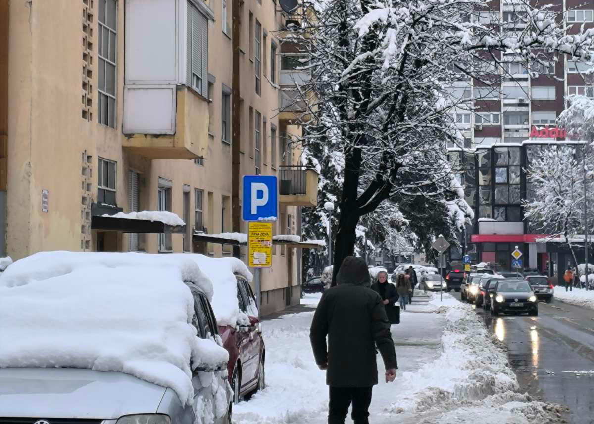 VRIJEME: Hladno i oblačno, povremeno uz slab snijeg