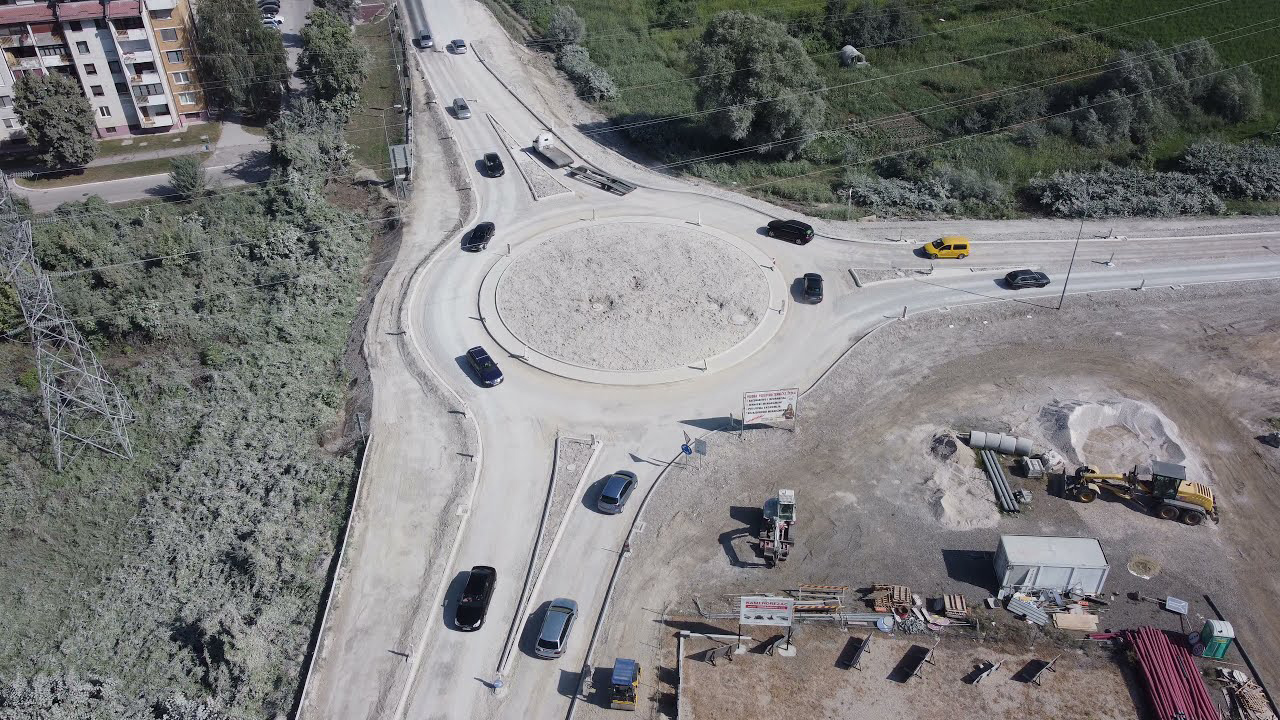 Diletantizam na asfaltu: Kružni tok kod Japanca ponovo se „popravlja“