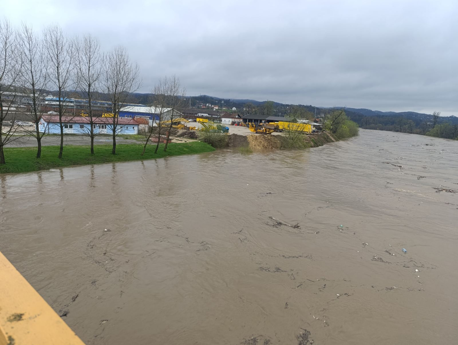 DOBOJ: U padu vodostaj Bosne
