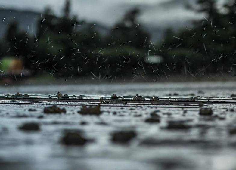 VRIJEME: Oblačno i prohladno, povremeno sa slabom kišom
