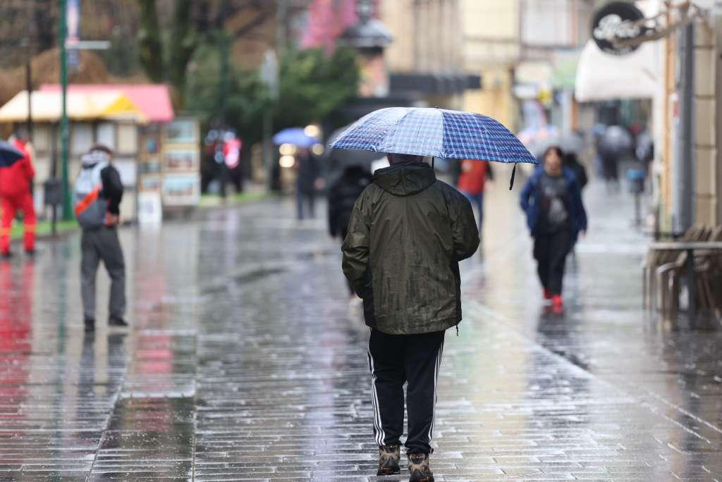 VRIJEME: Pretežno oblačno i nestabilno, u Doboju tmurno uz povremenu rosulju