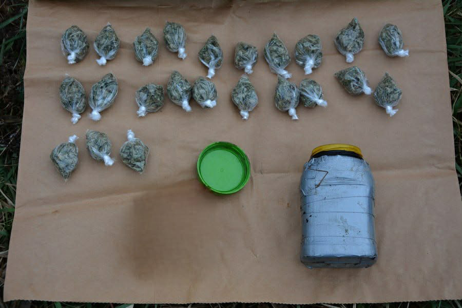 FILMSKA SCENA KOD PETROVA: Policija jurila osumnjičenog, zaplijenjeni marihuana i amfetamin!