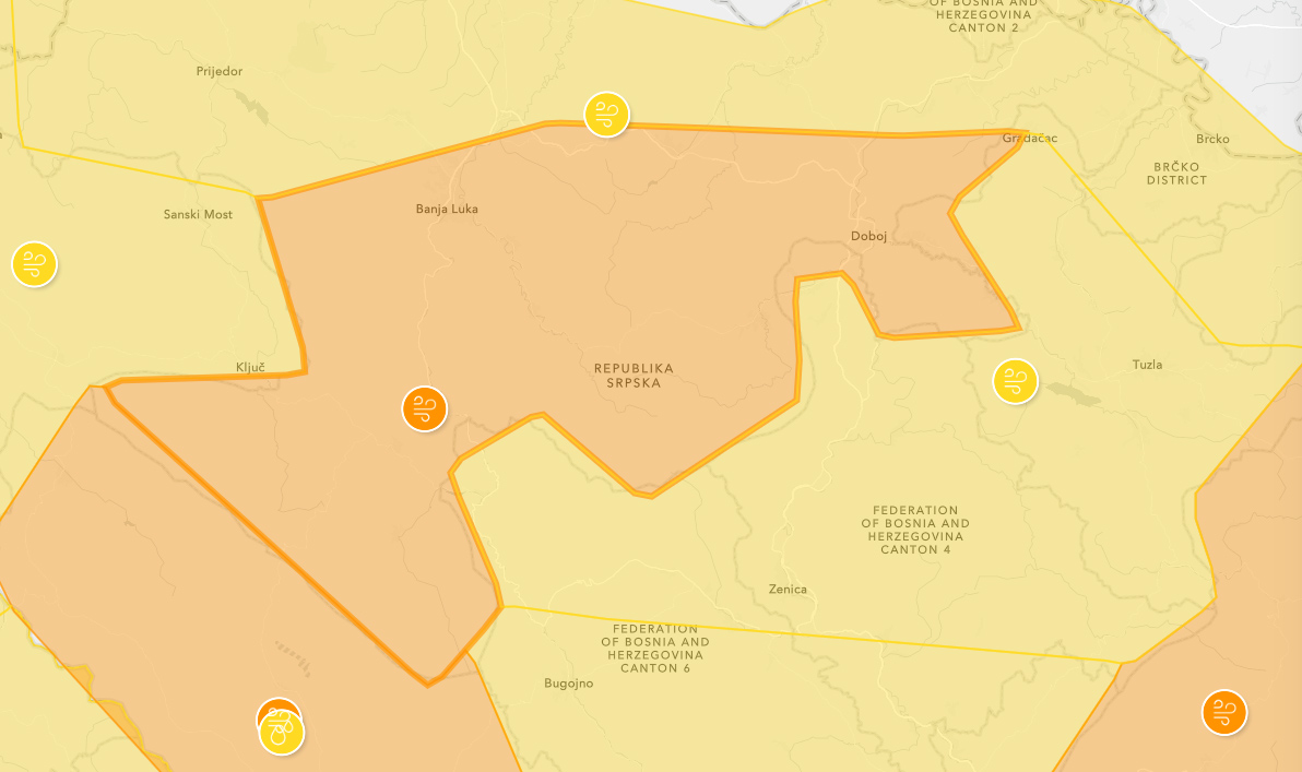 NARANDŽASTO UPOZORENJE: Jak do olujni vjetar širom Republike Srpske, moguća oštećenja i prekidi struje