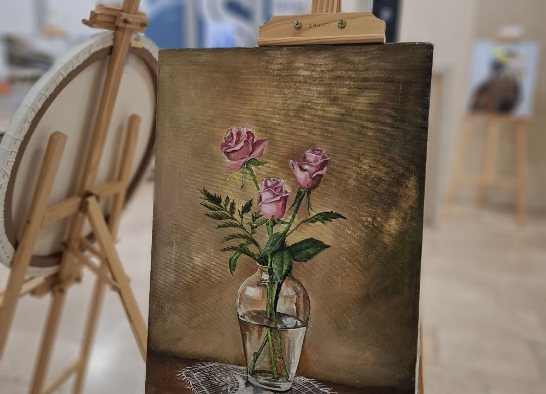 Umjetnica iz Doboja slika uživo: Valentina Stojanović na humanitarnoj izložbi u Banjaluci