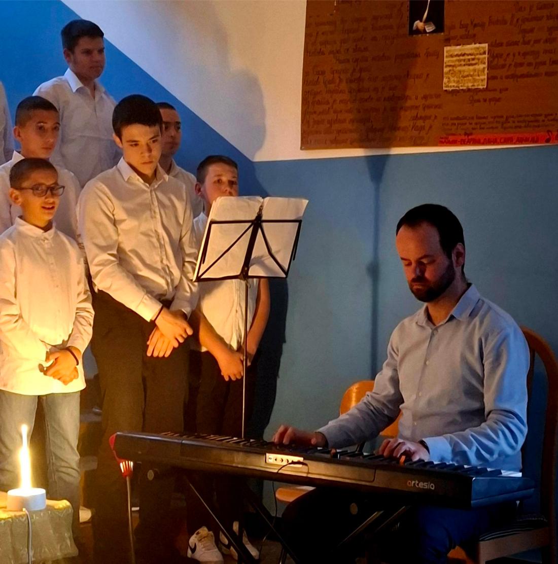 OS Ozren Donja Paklenica vece muzike 03