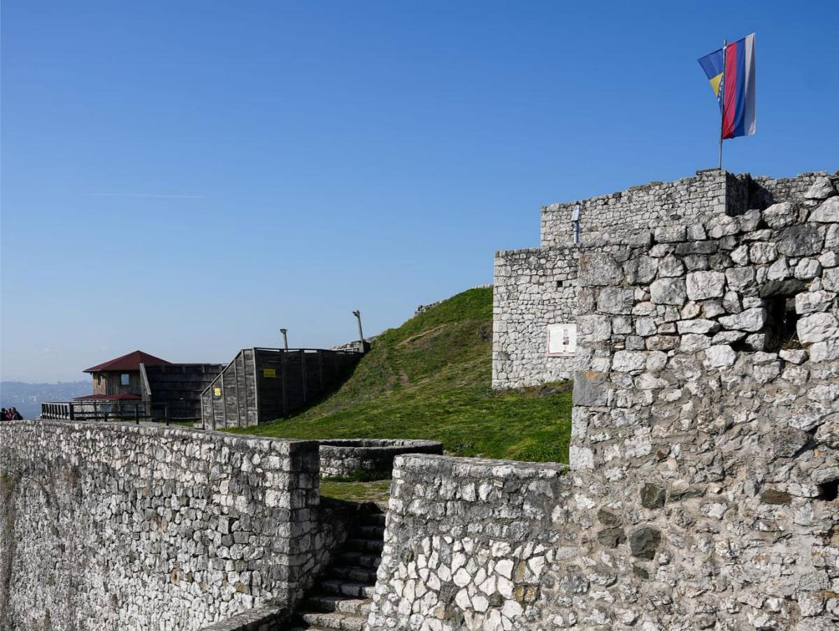 (FOTO) Gradina spremna za novu sezonu: Uređena tvrđava dočekuje posjetioce svakog dana