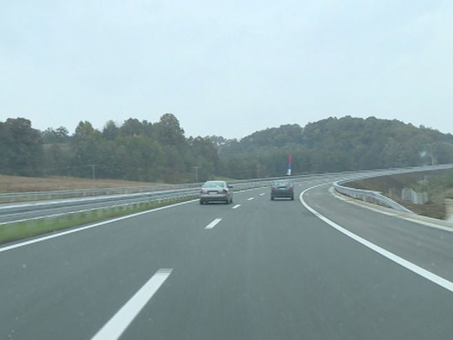 PUTEVI: Većina puteva prohodna, oprez zbog radova, klizišta i odrona