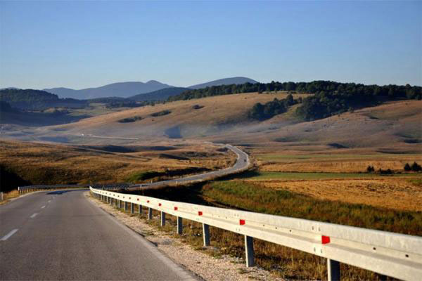 PUTEVI: Zbog bojevog gađanja obustava saobraćaja preko Manjače