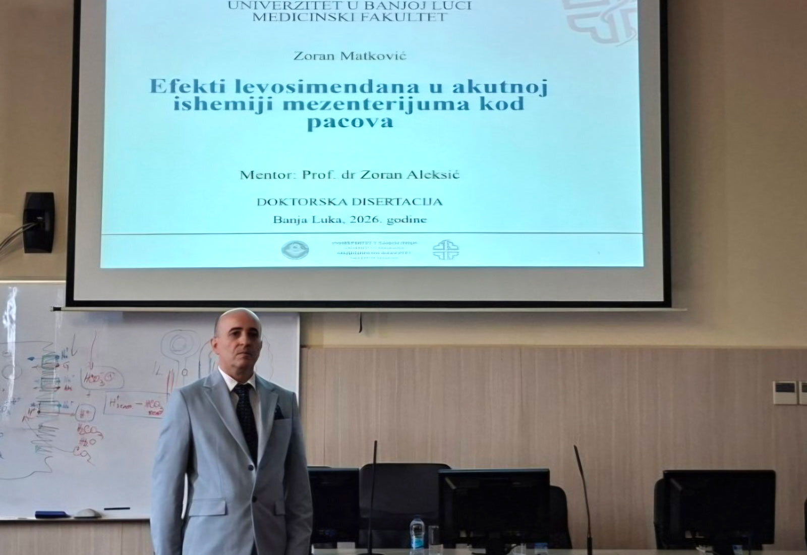 DOBOJ: Dr Zoran Matković stekao zvanje doktora medicinskih nauka