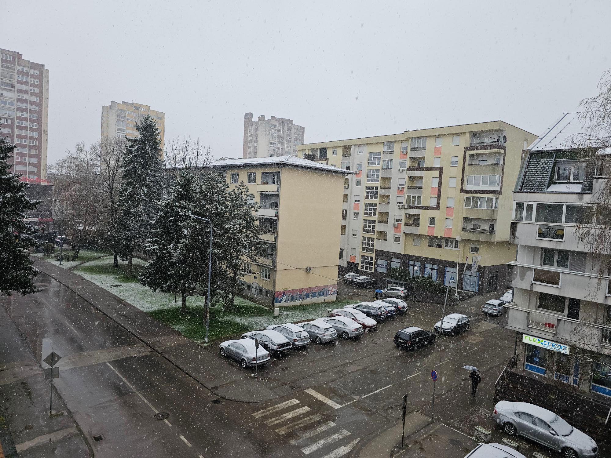 VRIJEME: Ciklon donosi snijeg i obilne padavine – na zapadu i do 70 cm novog snijega