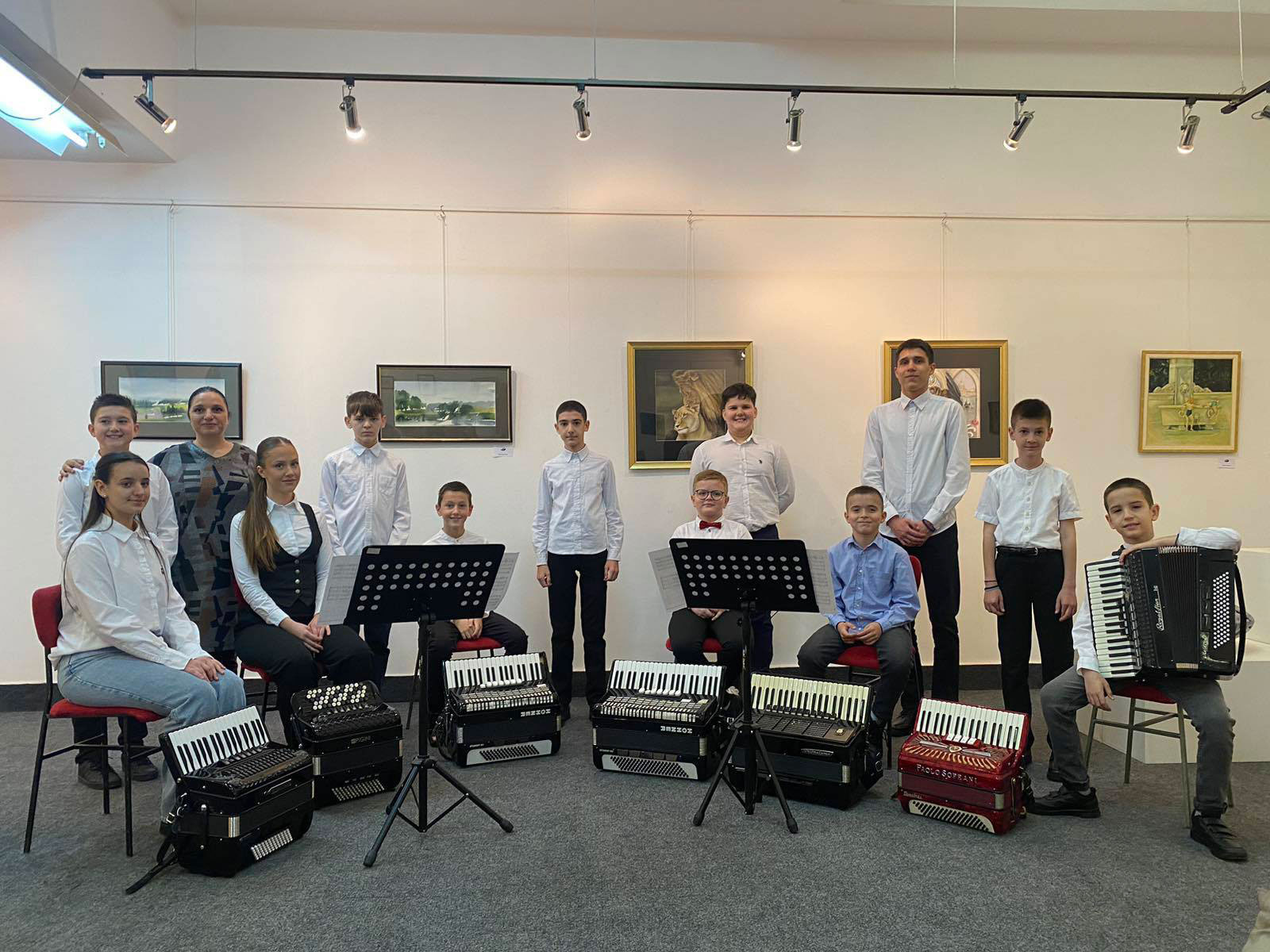 DOBOJ: Veče muzike i emocija – učenici Muzičke škole briljirali pred publikom