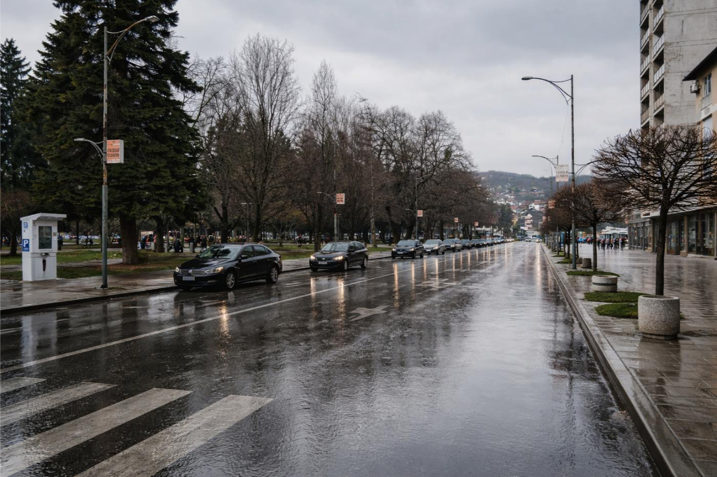 PUTEVI: Saobraćaj uglavnom teče redovno, na sjeverozapadu kolovozi mokri i klizavi