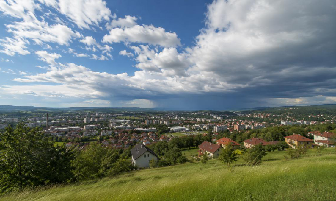 VRIJEME: Sunčan dan pred promjenu vremena, uveče stižu kiša i pljuskovi