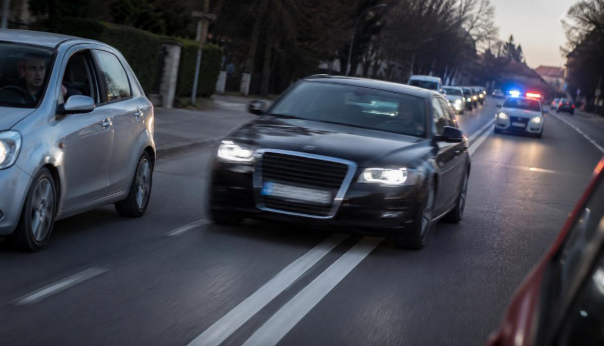 USVOJEN ZAKON O BAHATOJ VOŽNJI: Kazne do 5.000 KM, zabrana vožnje i mogućnost oduzimanja vozila