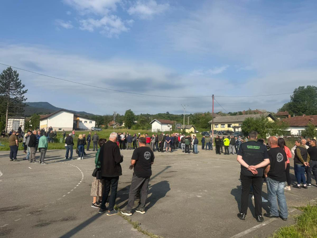 OZREN: Počelo okupljanje u Sočkovcu zbog najavljenih geoloških istraživanja