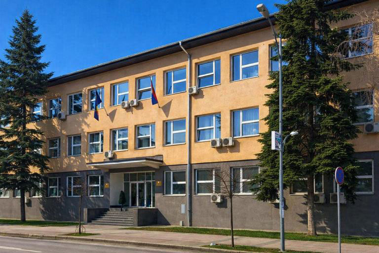 GODINA DANA ZATVORA: Lažni advokat uzeo više od 20.000 KM starici u Doboju