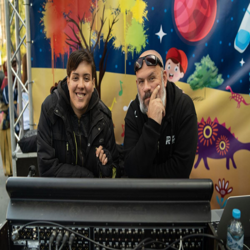 lidija-i-dunja-djevojke-neobicnih-zanimanja-03