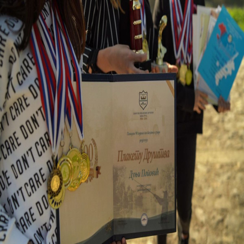 lidija-i-dunja-djevojke-neobicnih-zanimanja-09