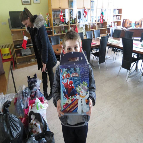 srednjoskolci-bih-donirali-90_000km-04