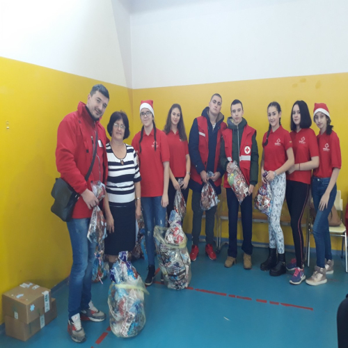 novogodisnji-paketici-poklon-djece-njemake-09